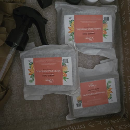 Mango Butterfull Mango Care savon doux 100g cerise curcuma